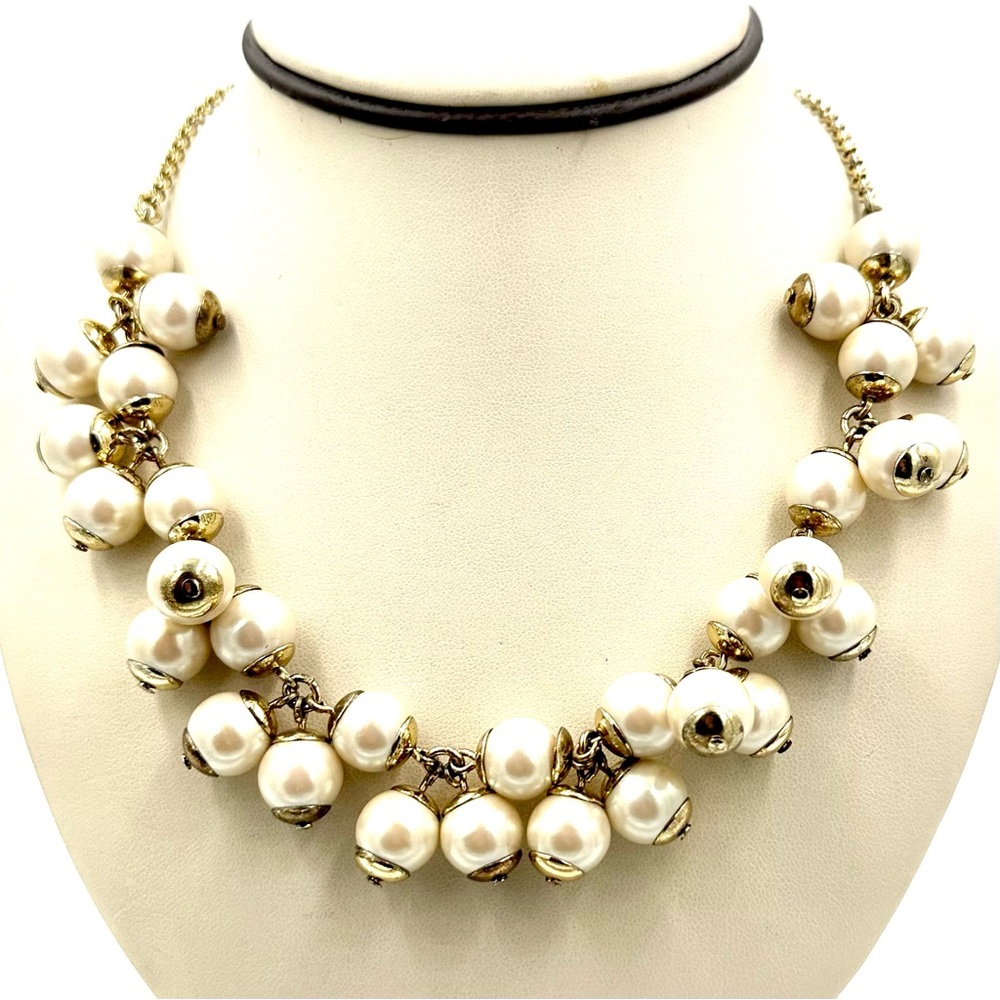 J. Crew Carl Cluster Pearl Gold Tone Necklace Vintage